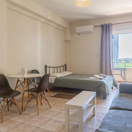 Elia Mini Suites 7 拉里萨 外观 照片